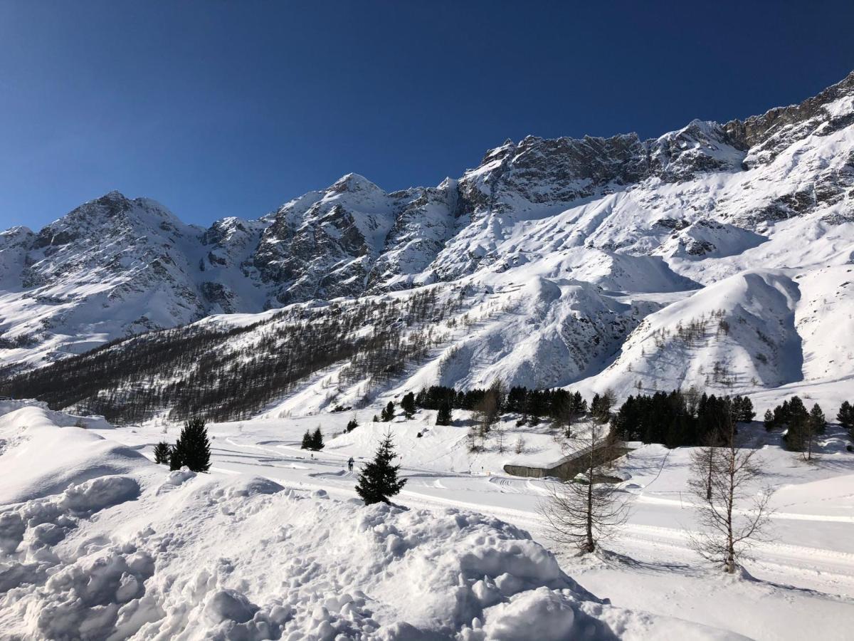 Il Piccolo Rifugio - Casa Valtournenche Apartamento Exterior foto