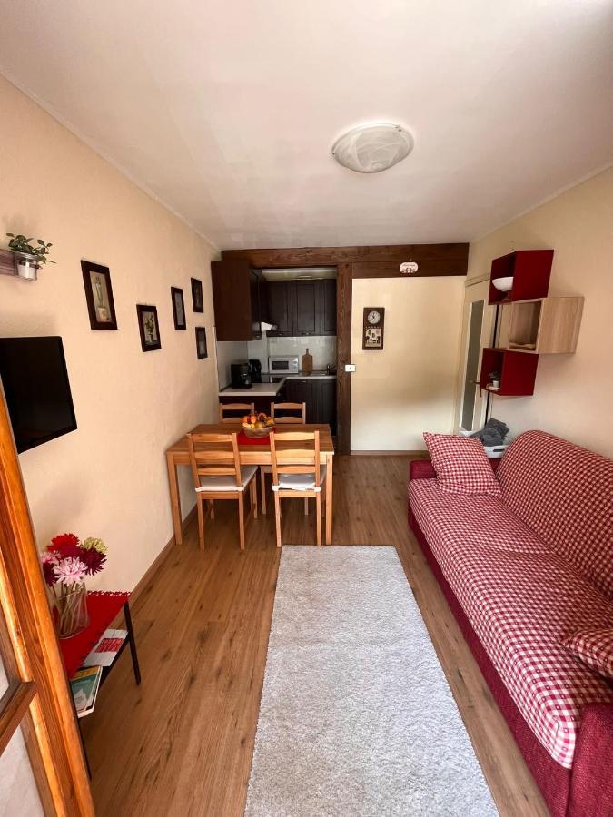 Il Piccolo Rifugio - Casa Valtournenche Apartamento Exterior foto